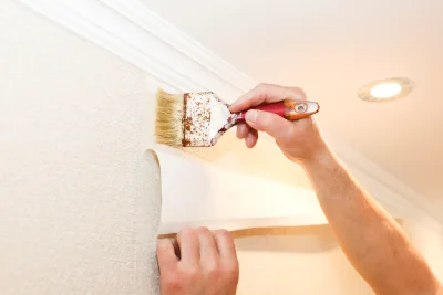 Pose de papier peint à Braches — revêtements muraux et toiles de verre